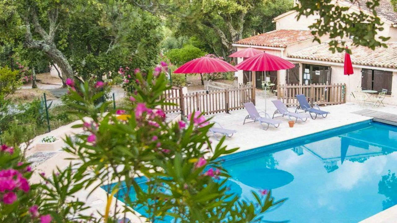 Happy Trimurti Hotel Cogolin Esterno foto